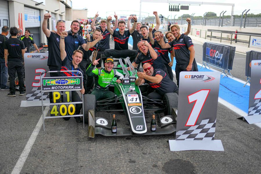 An inspired Fefo Barrichello gives 400th win to Motopark